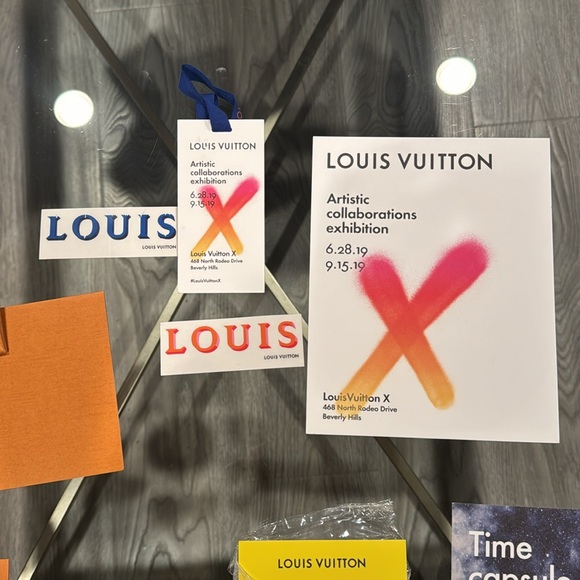 Authentic Louis Vuitton Stickers. - Picture 4 of 6
